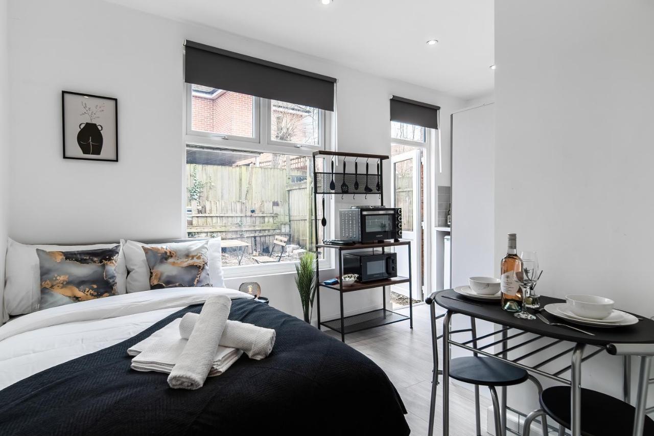 Livestay-Modern Studio Rooms In Zone 2 Лондон Экстерьер фото