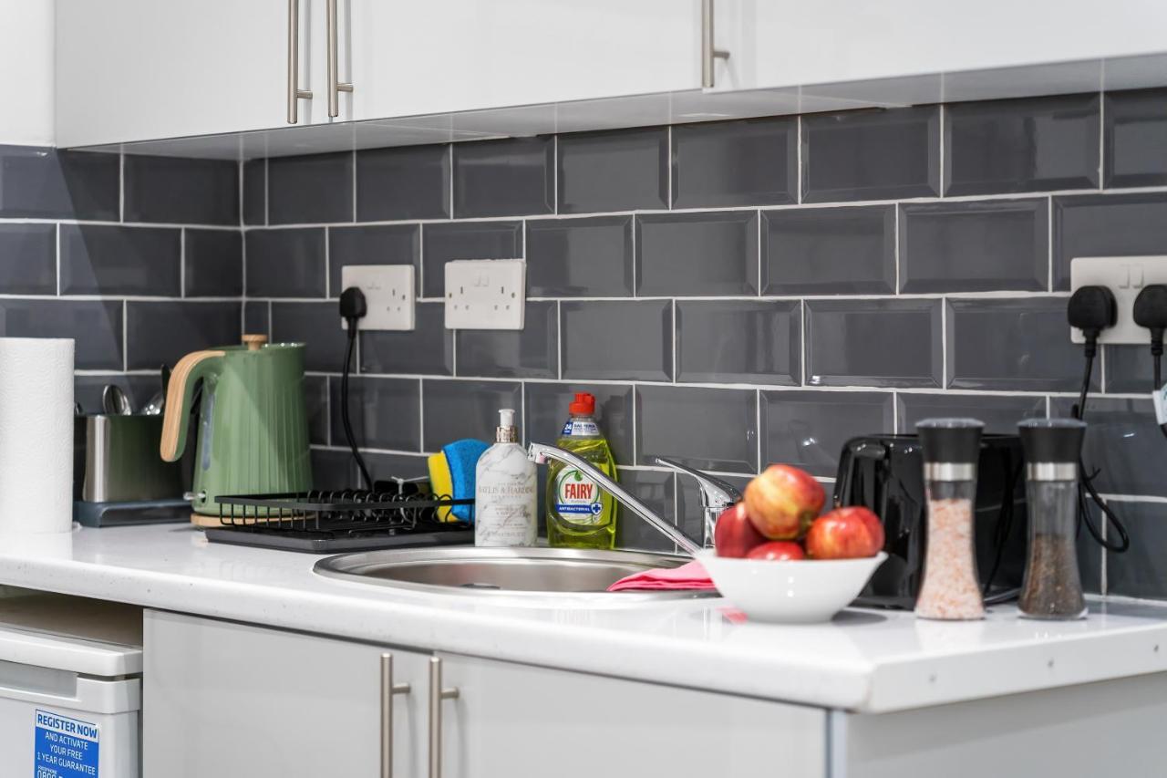 Livestay-Modern Studio Rooms In Zone 2 Лондон Экстерьер фото